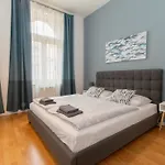 Stepanska Cr Apartments