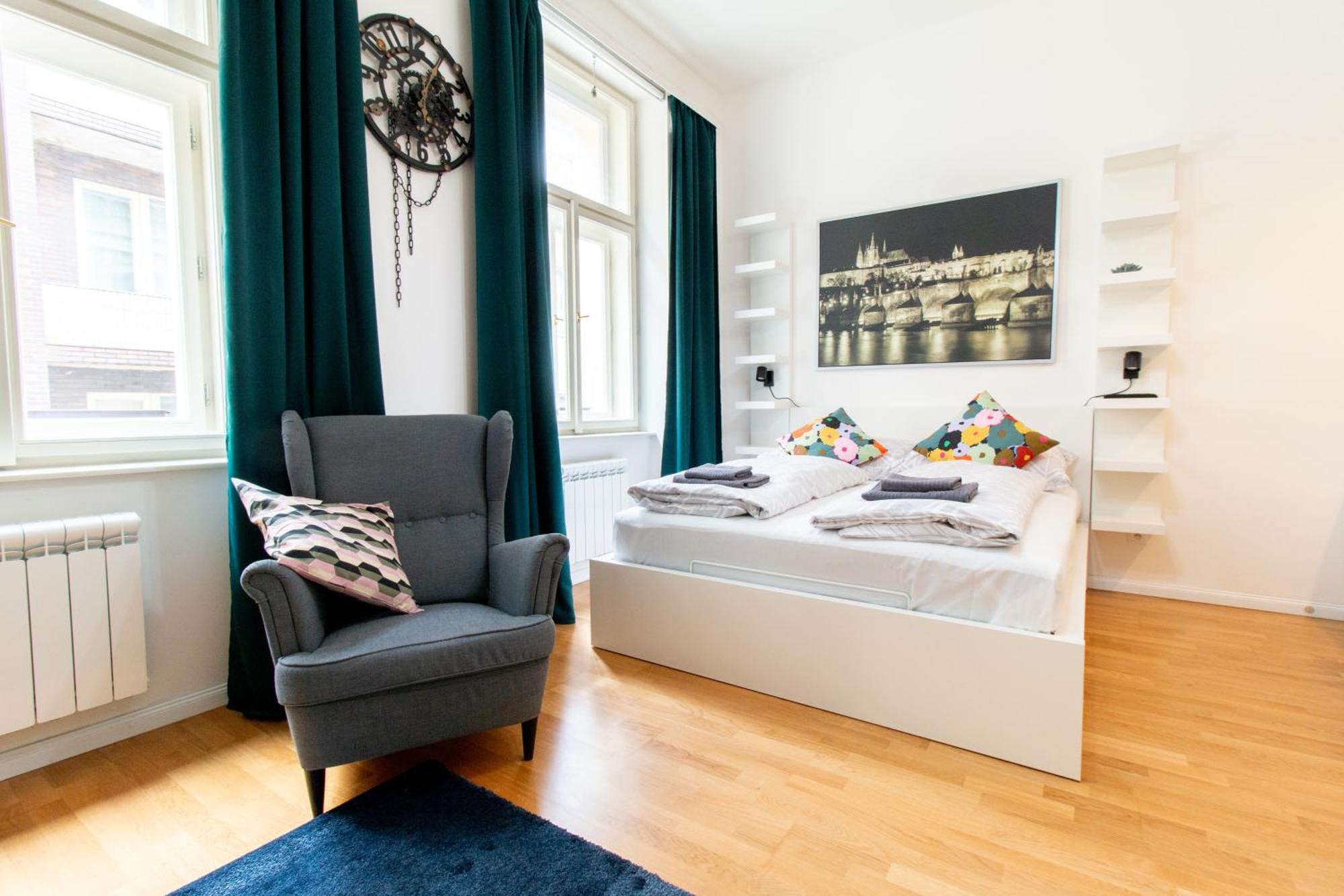 Stepanska Cr Apartment